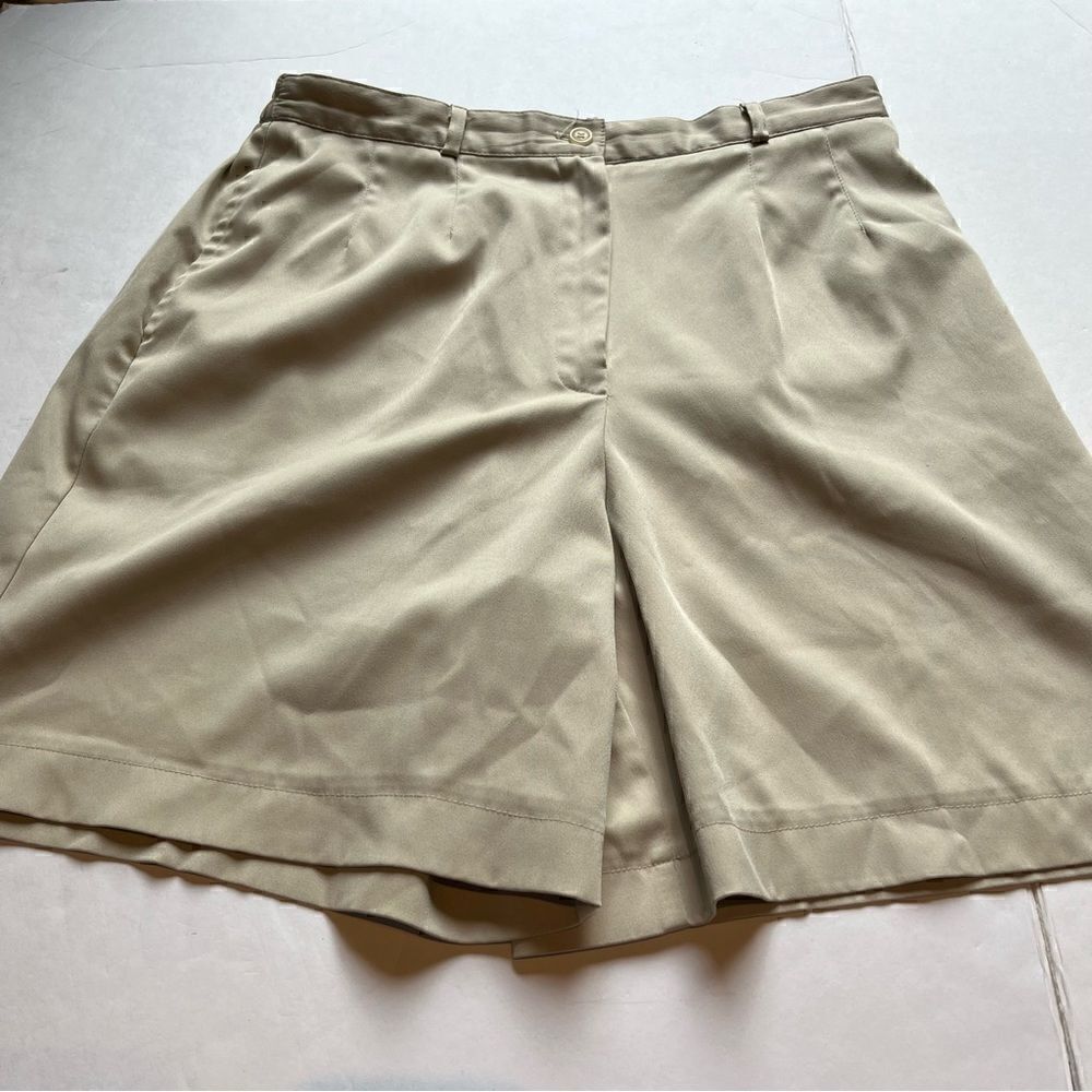 Women's Coral Bay Golf Bermuda Shorts Light Tan Size 12